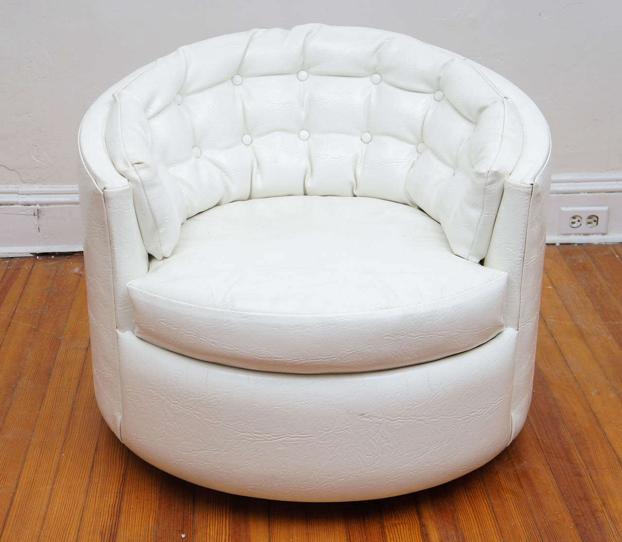pair of Milo Baughman Swivel Tub Chairs at 1stDibs