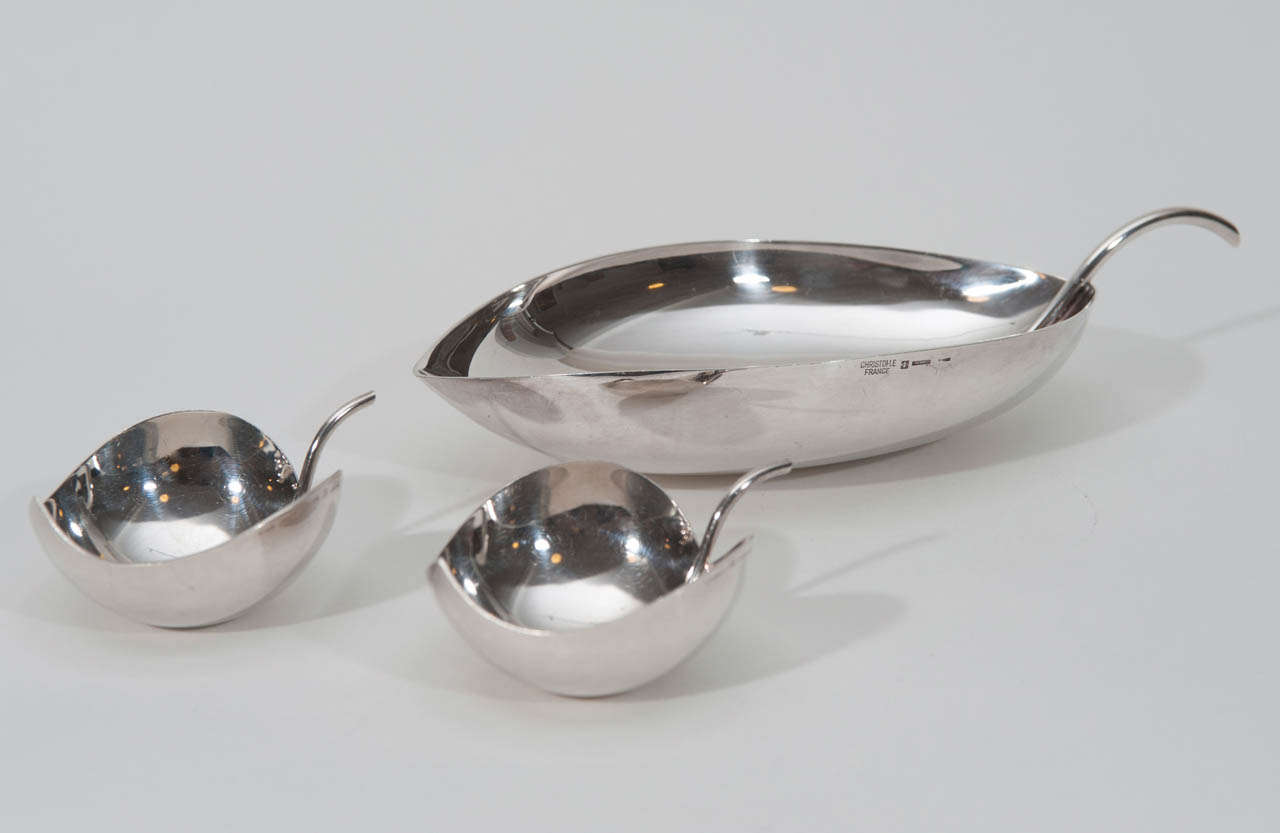 Three silvered metal bowls designed by Tapio Wirkkala (1915-1985) for Christofle, Gallia<br />
collection.