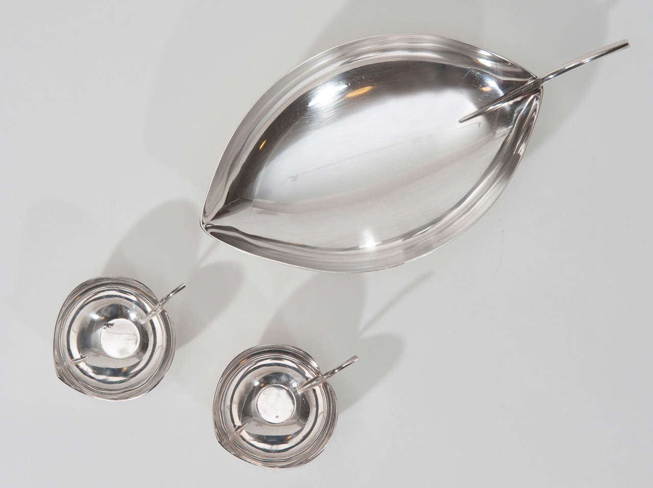 Modern Tapio Wirkkala Silvered Metal Leaf Form Bowls for Christofle/Gallia For Sale