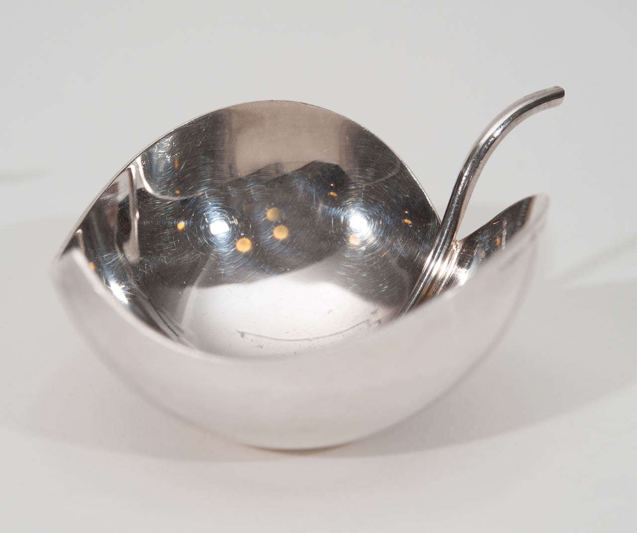 Tapio Wirkkala Silvered Metal Leaf Form Bowls for Christofle/Gallia In Good Condition For Sale In Toronto, ON