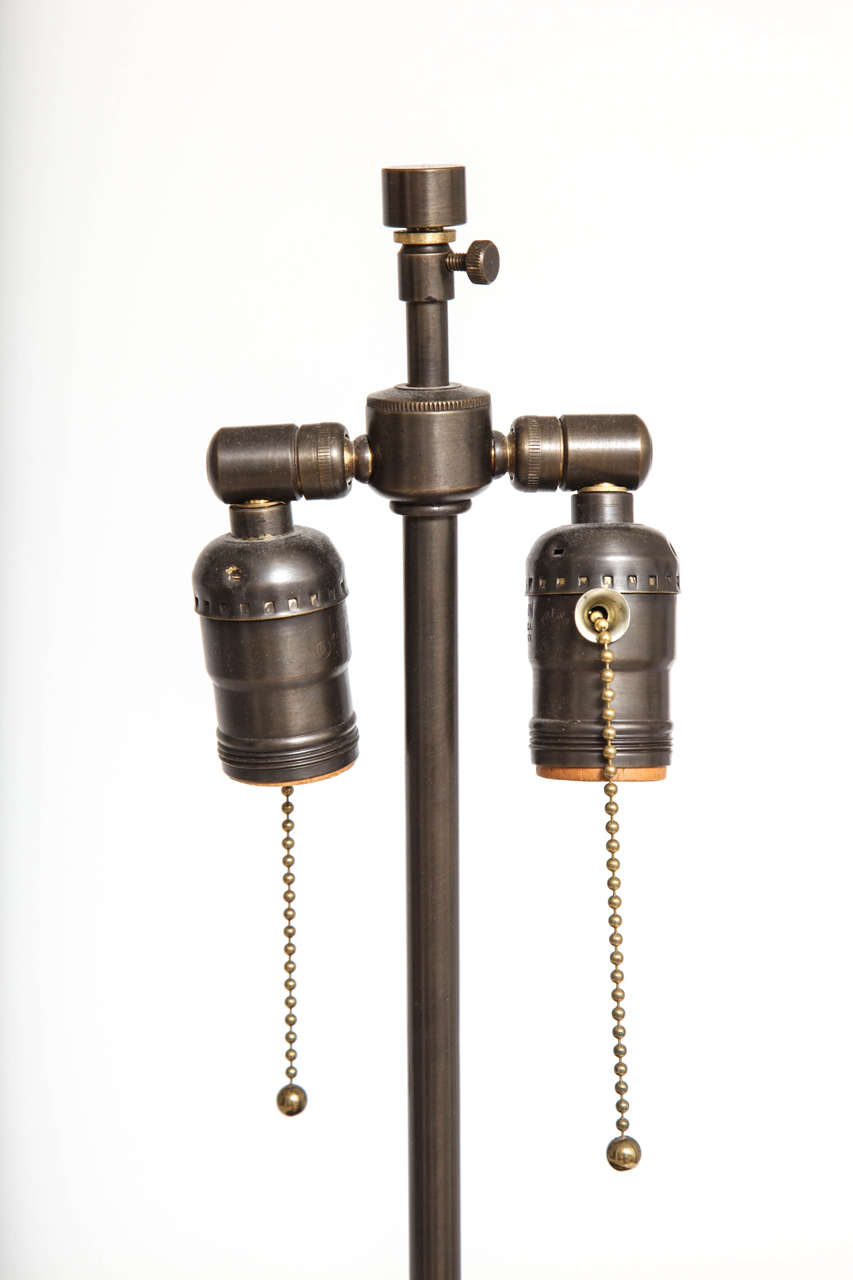 Paire d'urnes en porphyre Grand Tour italiennes transformées en lampes, début des années 1800 en vente 1