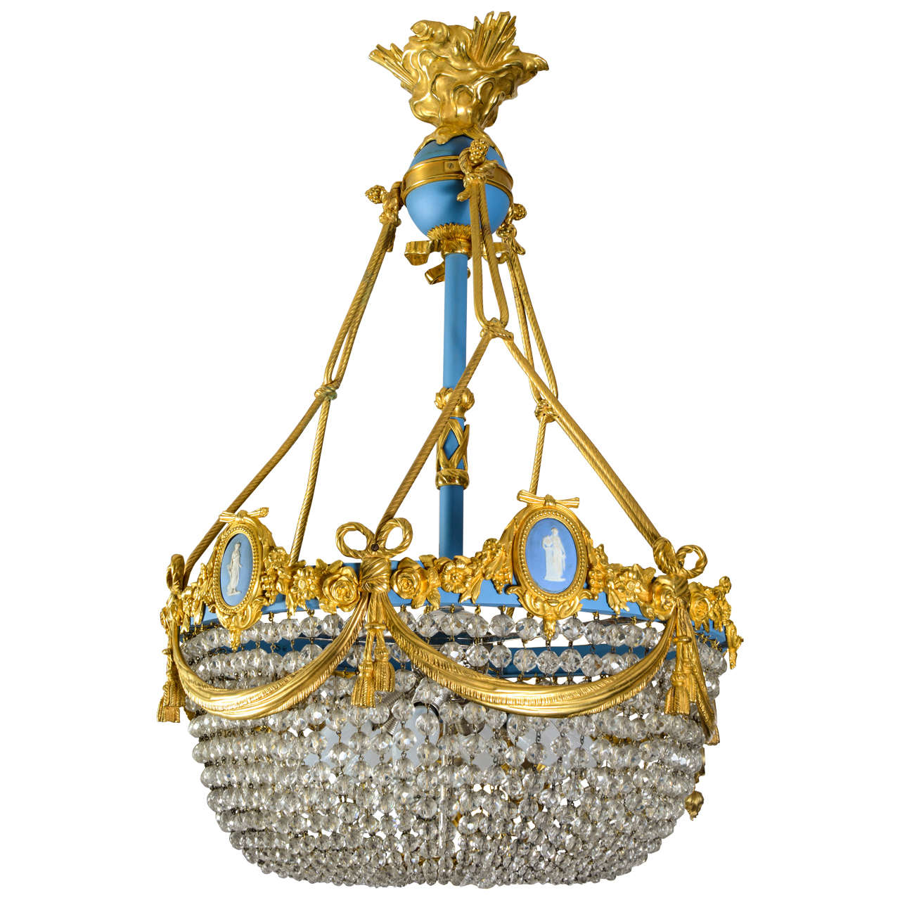 Inusual chandelier decorated with Wedgwood medails For Sale