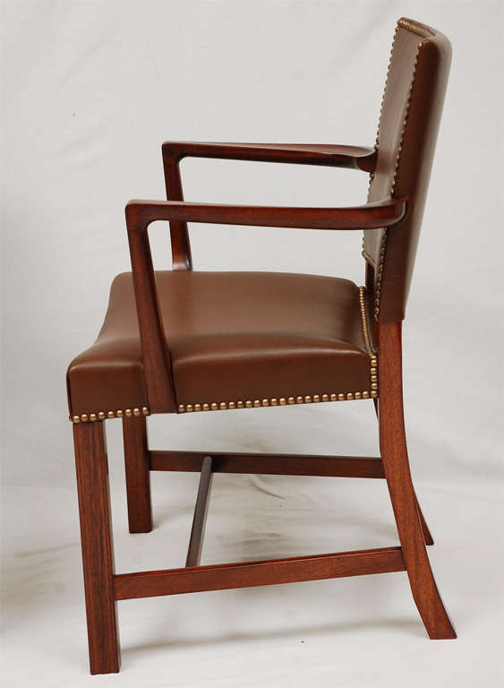 Ein Paar Kaare Klint-Sessel (Mitte des 20. Jahrhunderts)