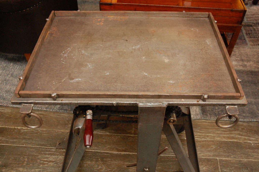 Industrial An iron adjustable industrial Scissor Table