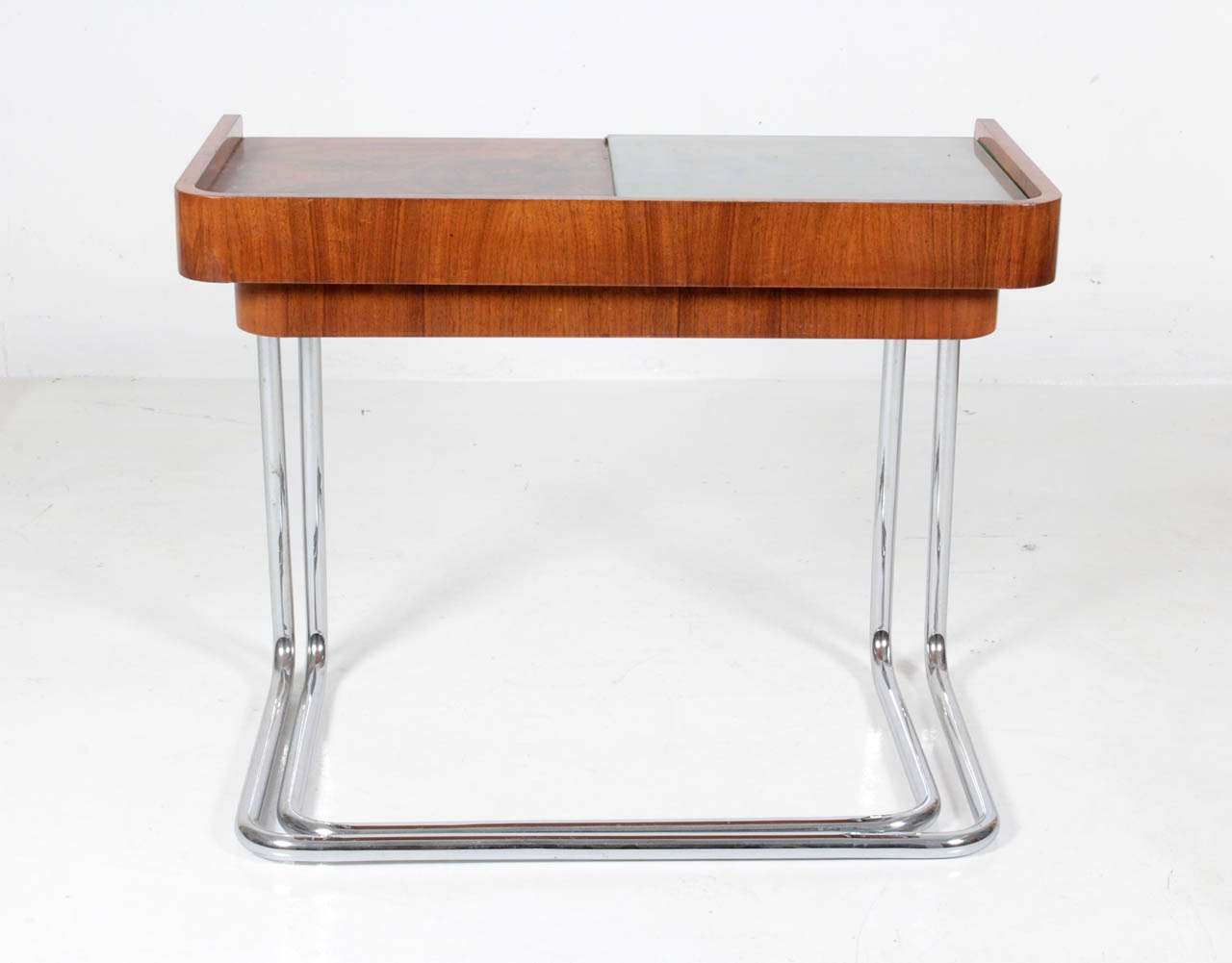 German Bauhaus / Thonet  Nesting Tables c. 1930 For Sale