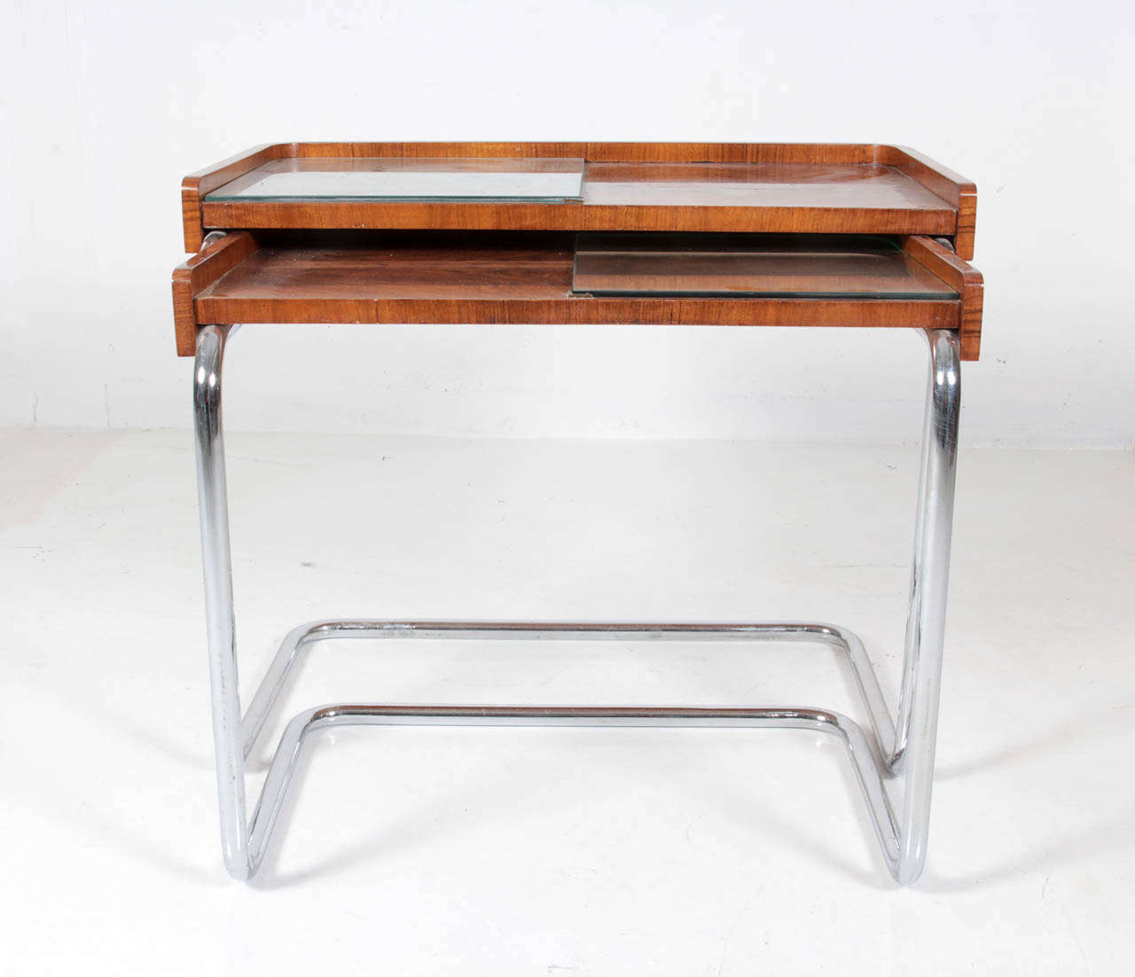 Bauhaus / Thonet  Nesting Tables c. 1930 For Sale 2