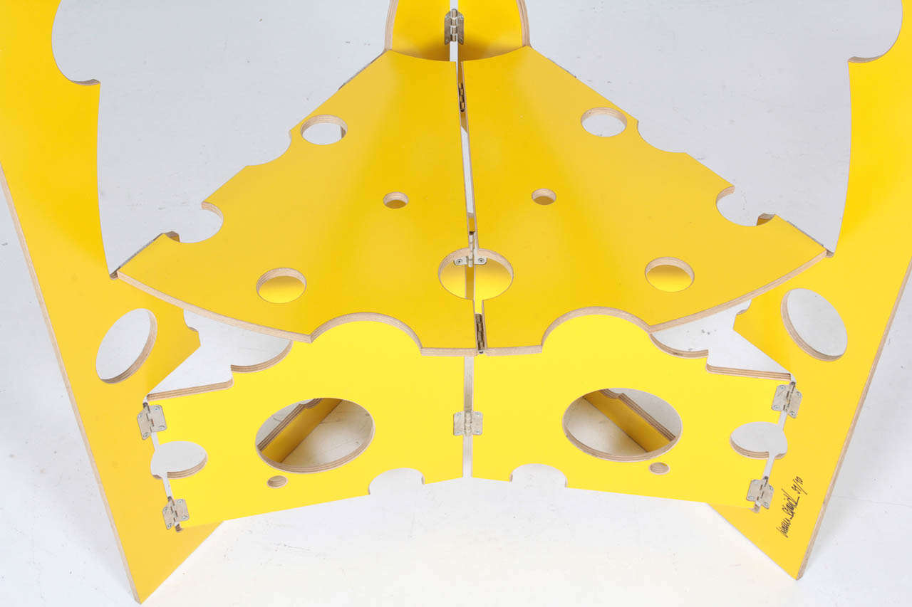 Suisse Werner Schmidt chaise pliante triangulaire « fromage suisse » « Flatstuhl » 1991 en vente