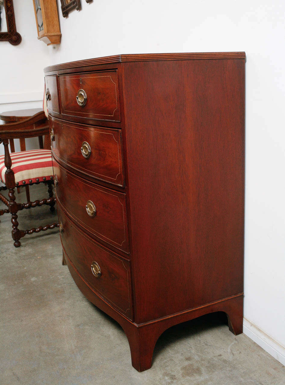 Late Georgian Mahogony Bow Front Chest of Drawers For Sale 1