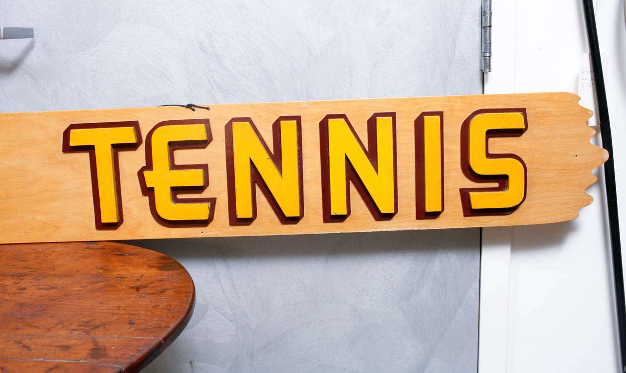 American Mid-Century Wooden Sign: Golf & Tennis In Good Condition For Sale In Culver City, CA