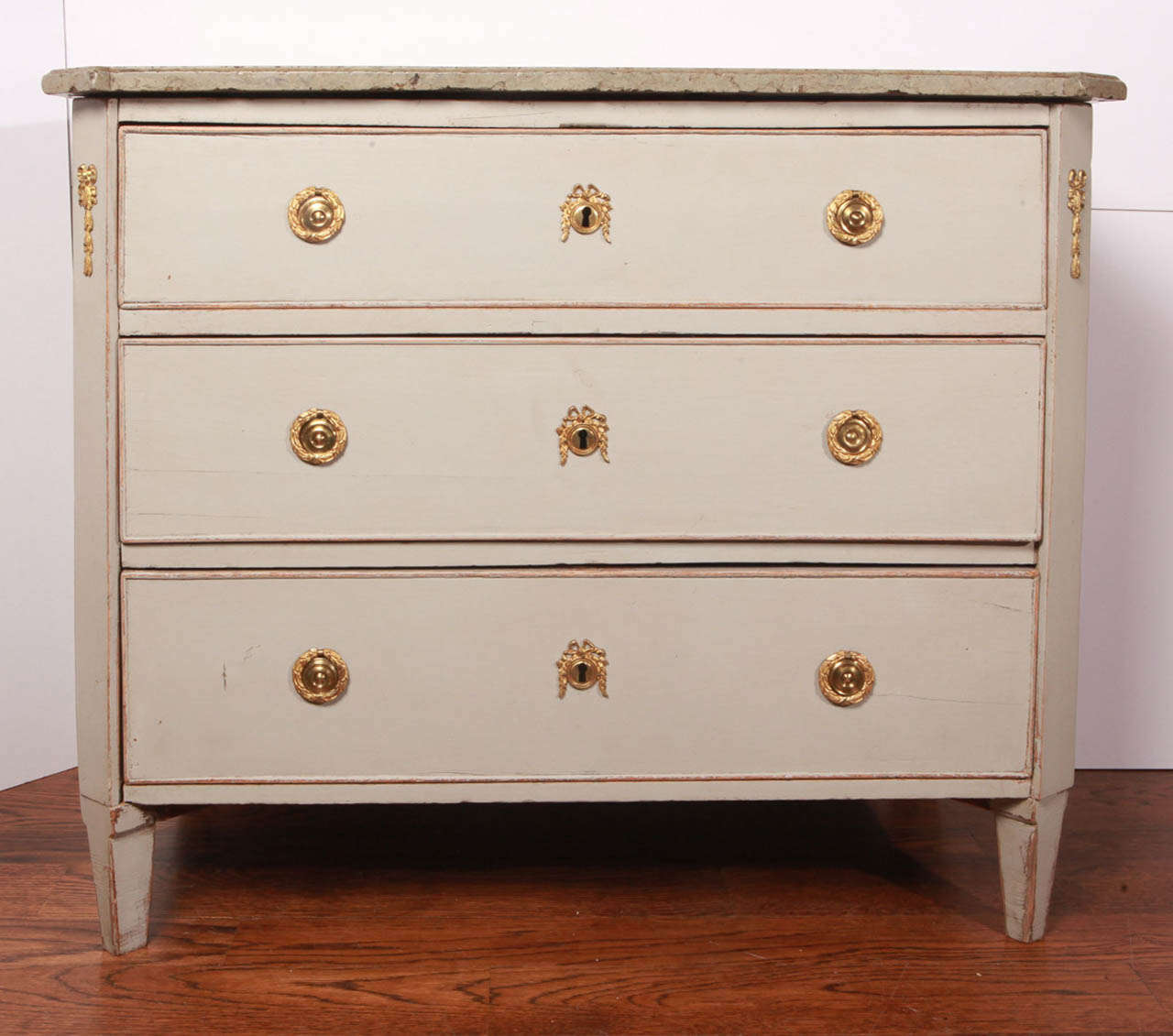 19th Century Neoclassical Swedish Painted Commode
