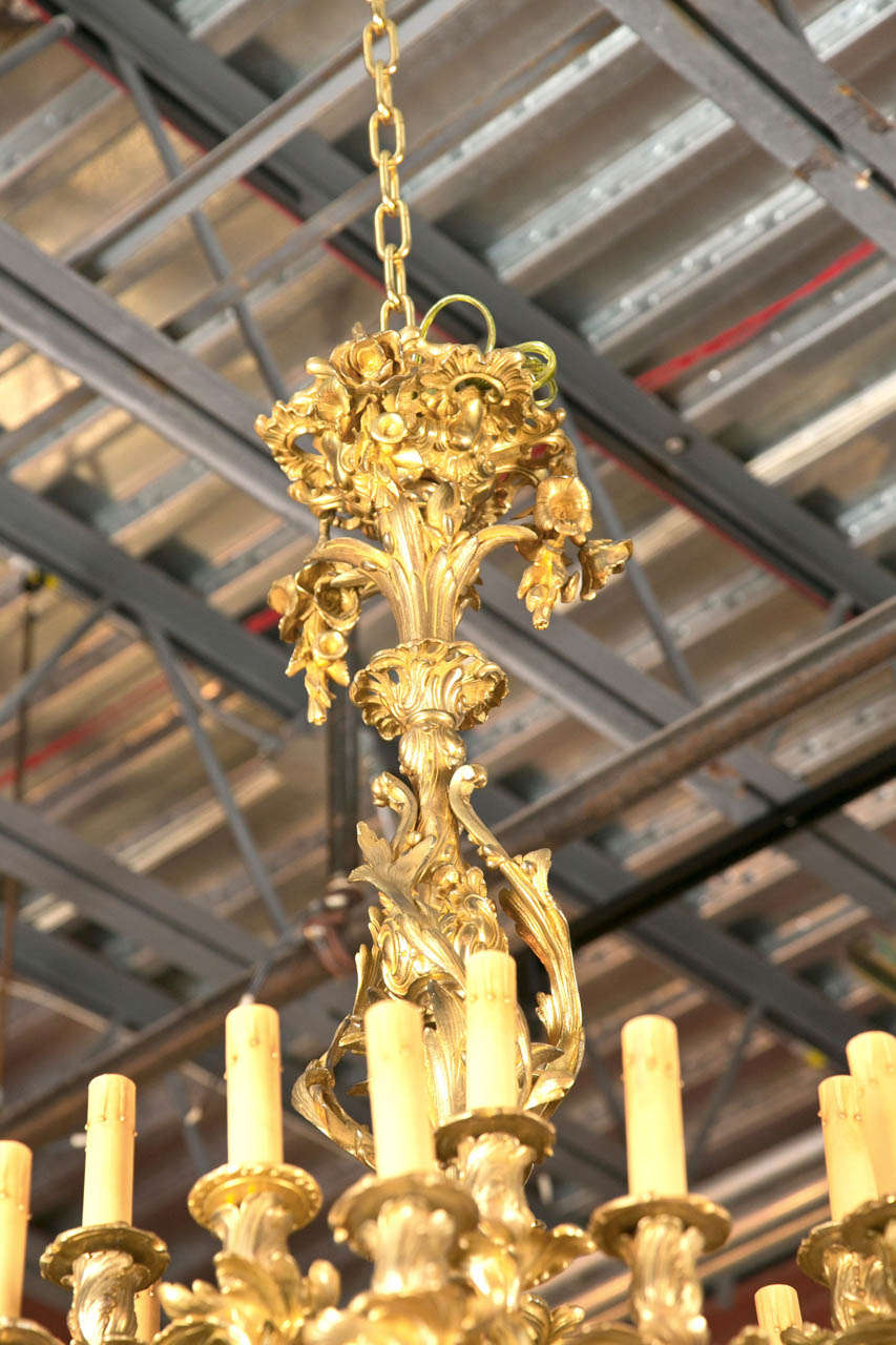 Antique Bronze 24 Light Rococo Chandelier In Excellent Condition In Stamford, CT