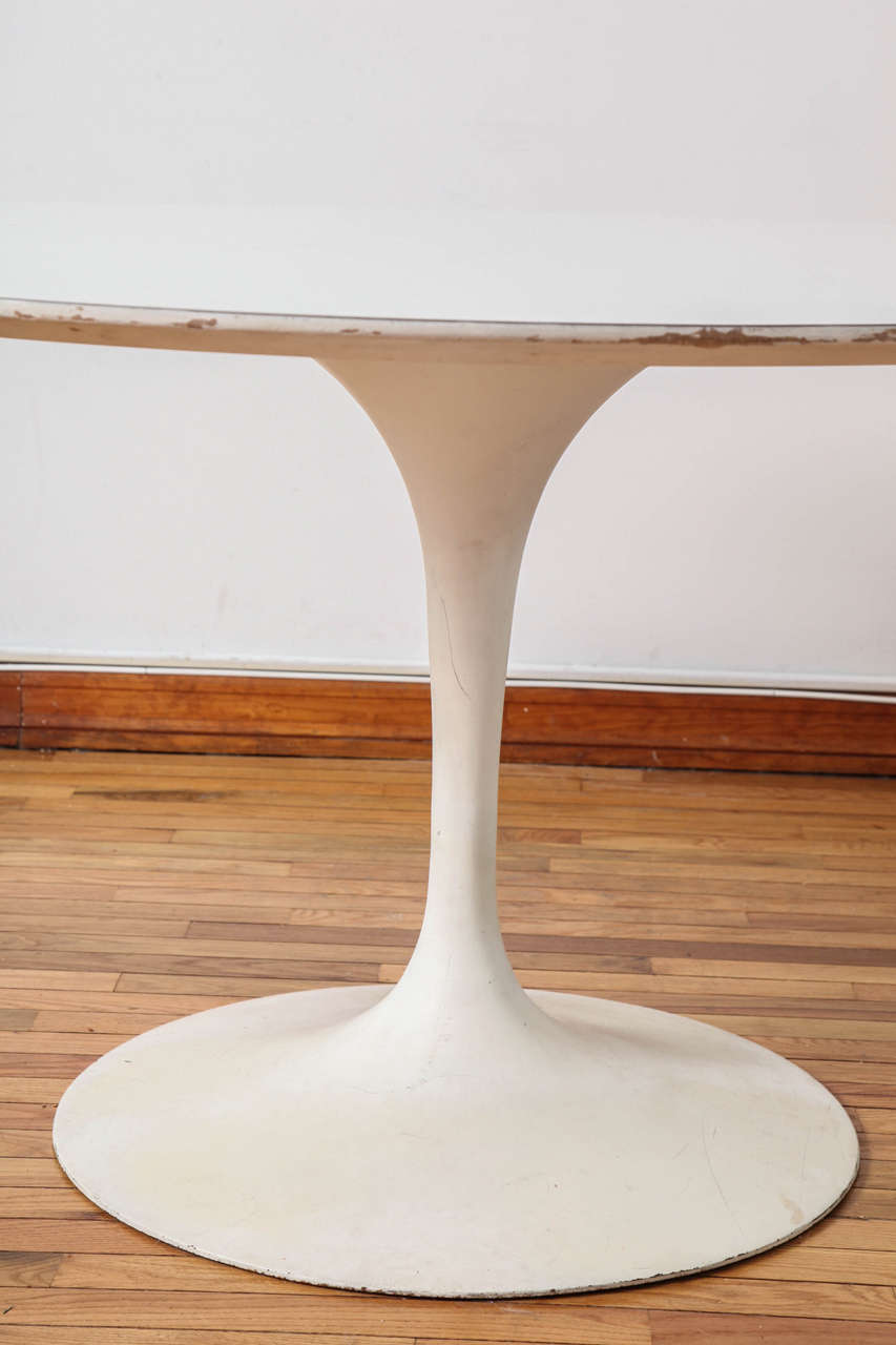Distressed Saarinen for Knoll Tulip Table For Sale at 1stdibs