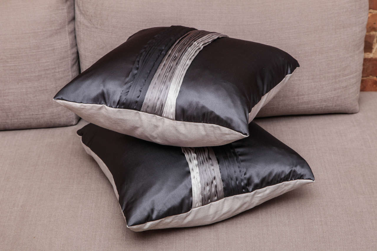 Contemporary Silk Elegant Pillows with Art Deco Style For Sale