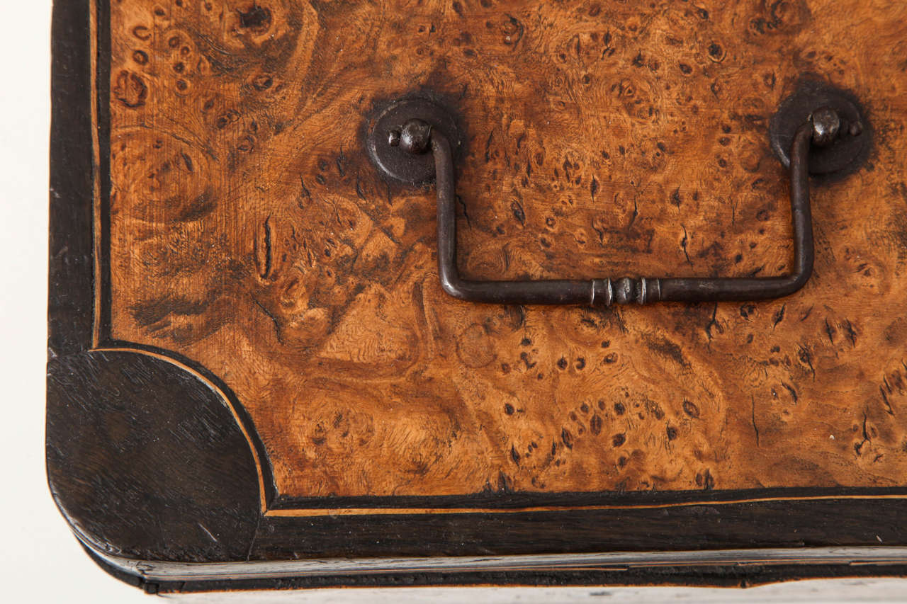 Mid-18th Century English Box, circa 1750 In Good Condition In New York, NY