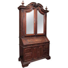 Late 17th Century-Early 18th Century Italian Walnut Secretaire Bookcase 2