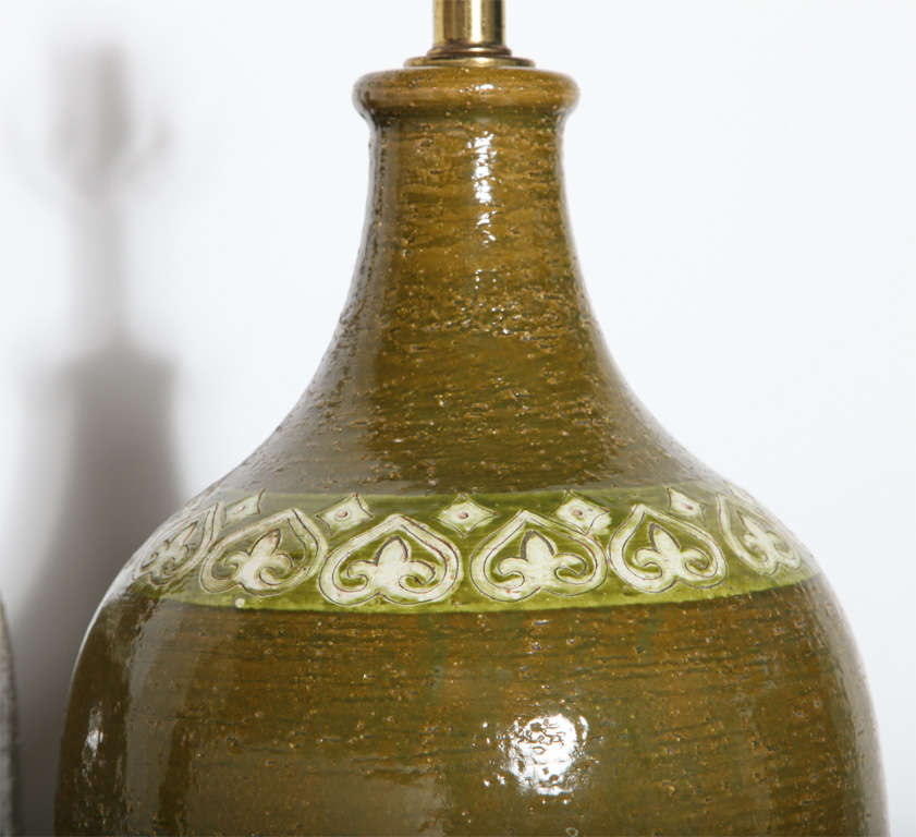 Mid-Century Modern Substantial Pair Aldo Londi for Bitossi Olive & Green Moresque Ceramic Lamps