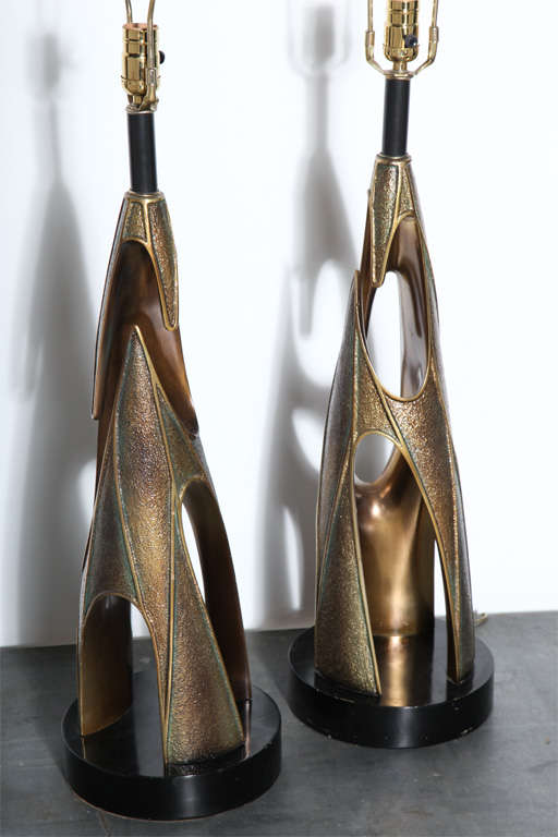 Monumental Pair of Maurizio Tempestini Bronze Resin Brutalist Table Lamps, 1960s 6