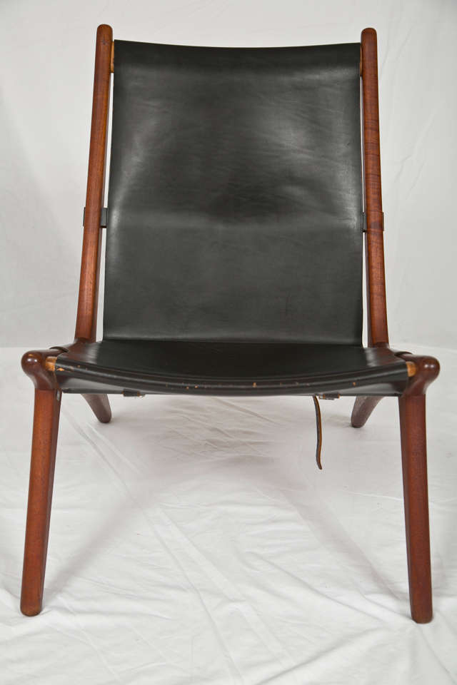 Uno And Osten Kristiansson Hunting Chairs Model 204 In Excellent Condition For Sale In Stamford, CT