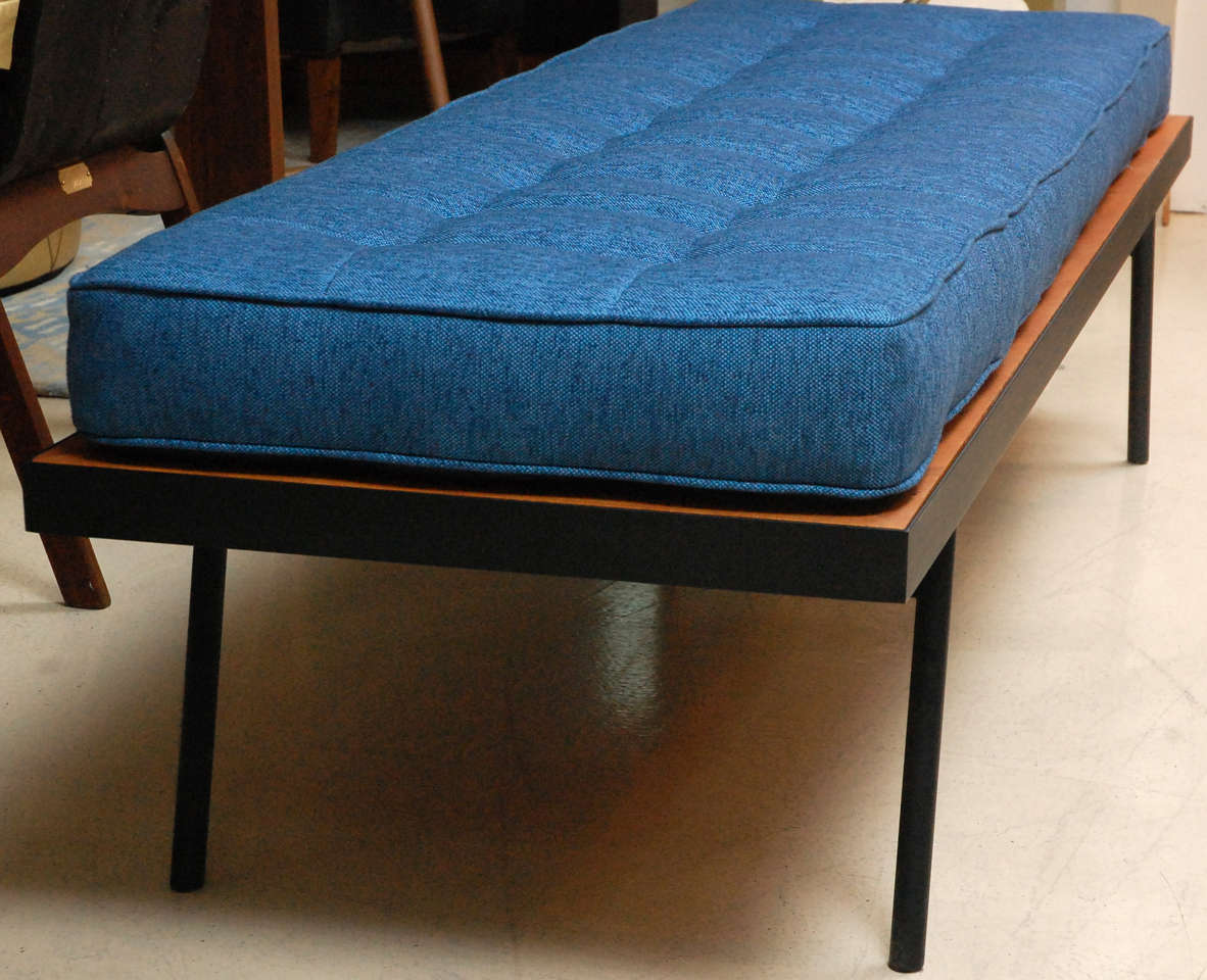 Montrose Daybed by Lawson-Fenning 1