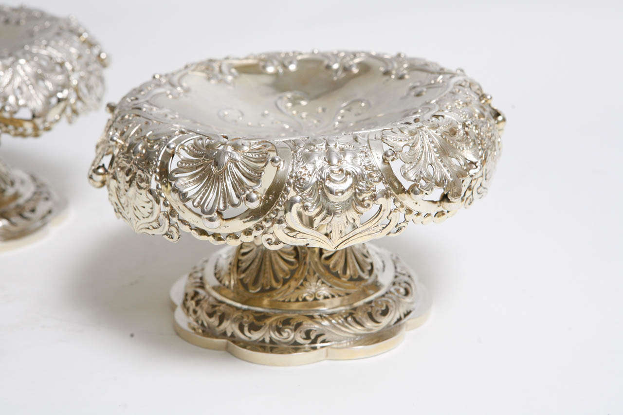 Pair of 18th Century English Sterling Compotes In Good Condition For Sale In Los Angeles, CA