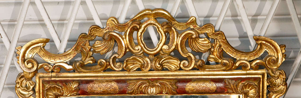 Sculpté Miroir italien en bois doré du début du XIXe siècle en vente