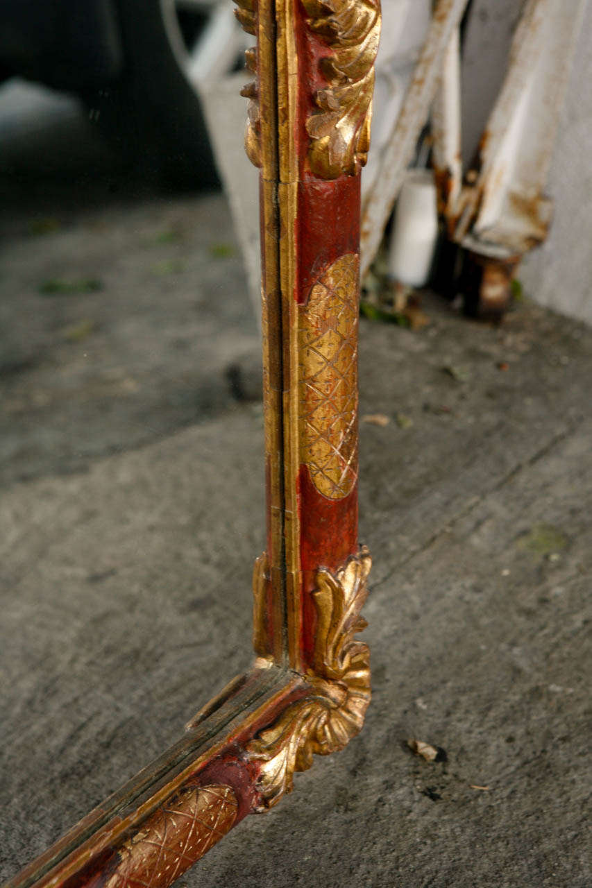 Early 19th Century Italian Giltwood Mirror For Sale 4