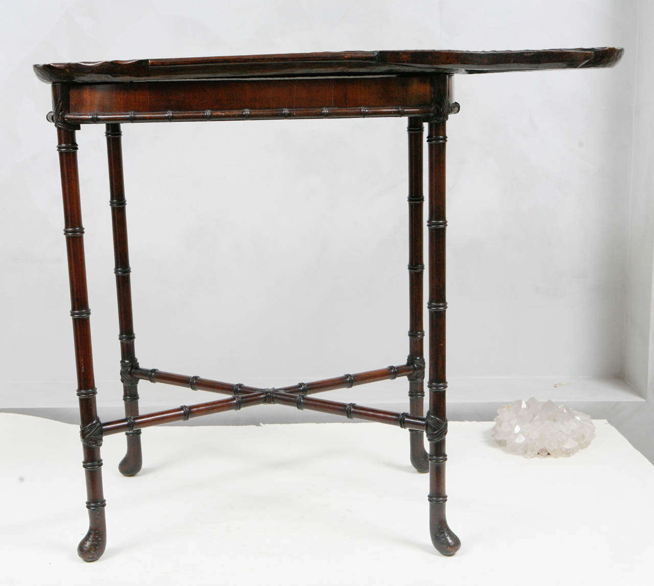 19th Century Japanese Walnut Tray on Stand For Sale 3