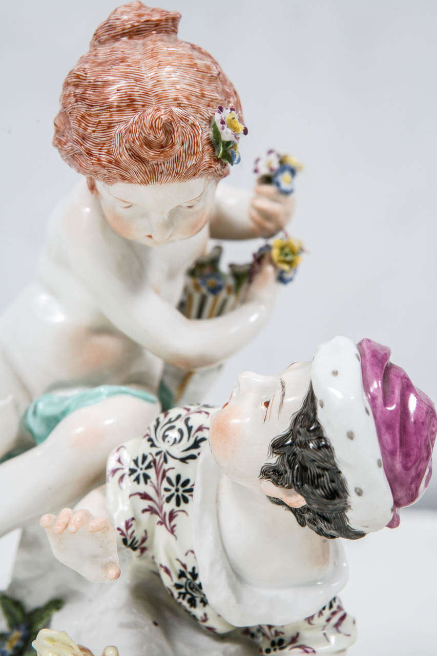 Pair of 19th Century French Porcelain Figures For Sale 1