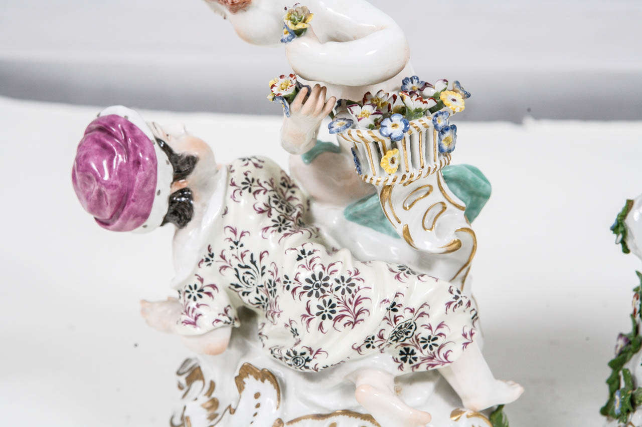 Pair of 19th Century French Porcelain Figures For Sale 5