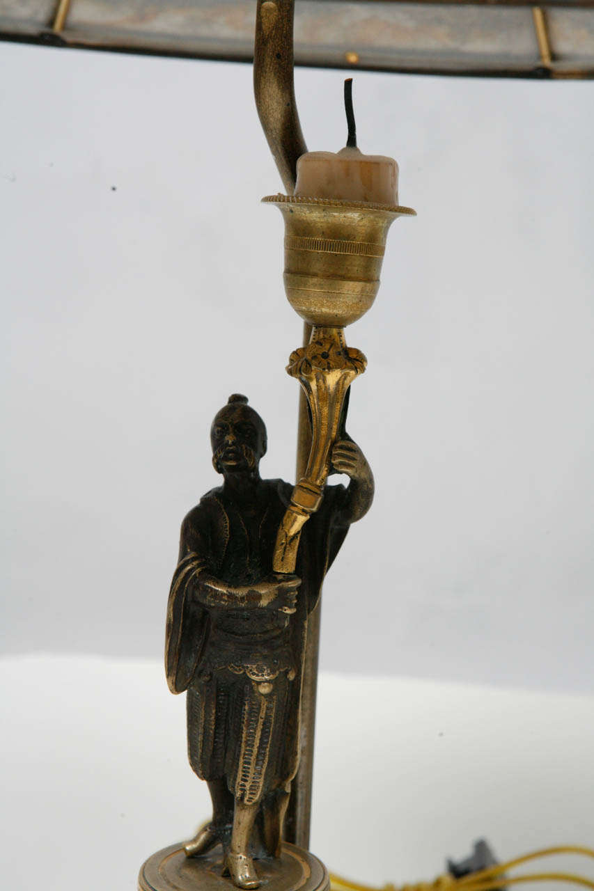 Paar aus dem 19. Jh. Französisch  Kerzenständer aus Bronze im Angebot 1