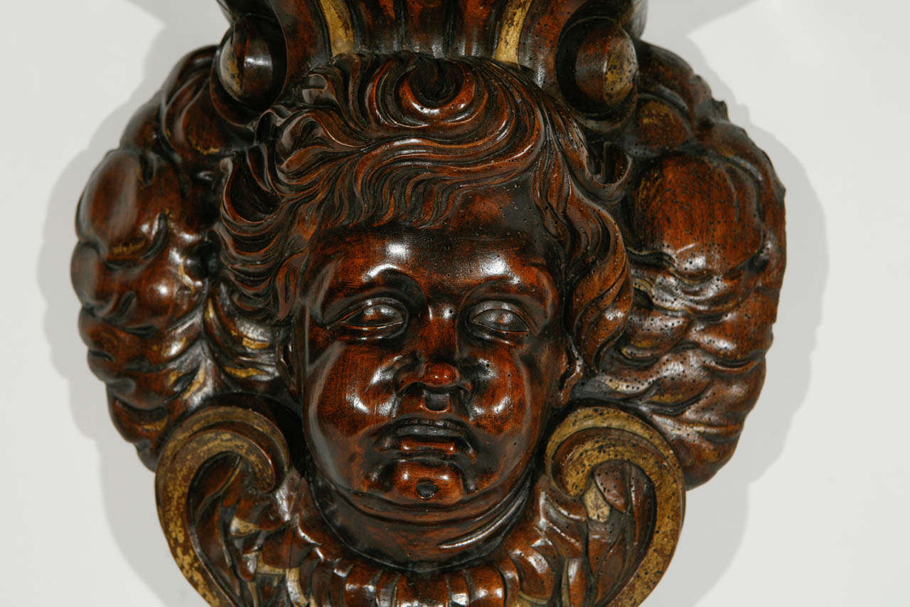 19th Century Italian Carved Cherub in Walnut Wall-Mounted Console For Sale 1