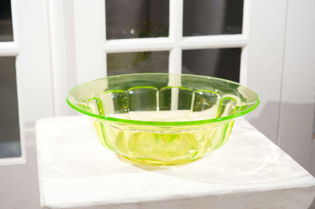 Uranium Glass Bowl 1