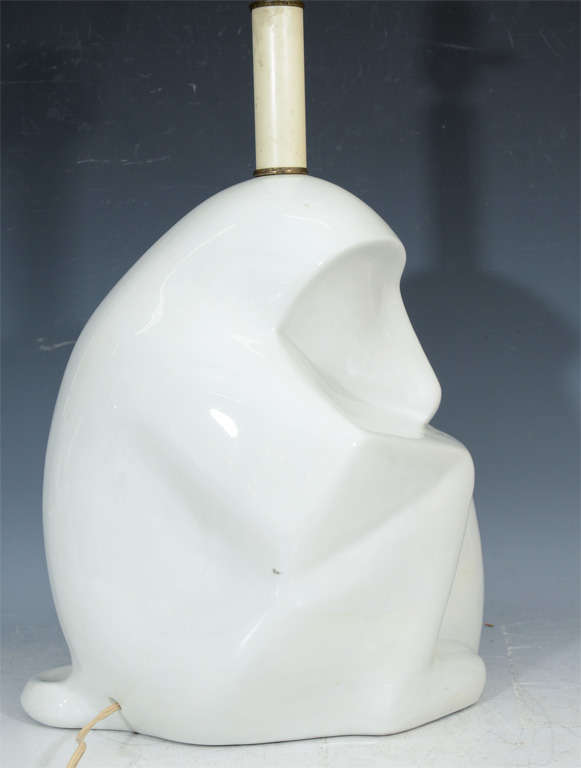 Lampe en forme de singe en céramique française du milieu du siècle dernier en vente 2