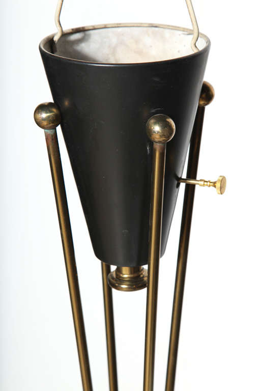 Tall Pair of 1950s Stiffel Hollywood Regency Black Enamel and Brass Table Lamps 1