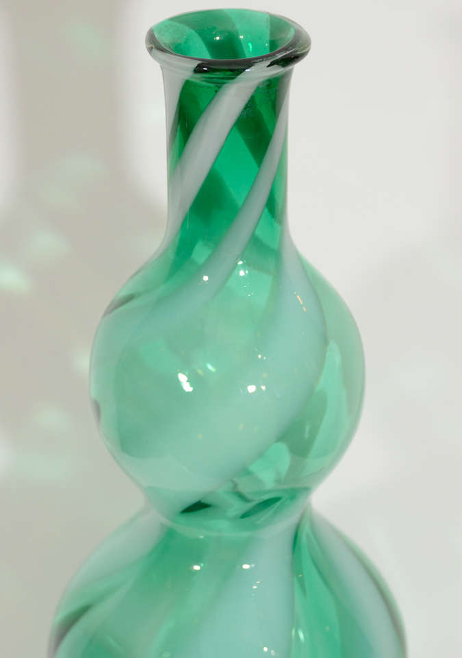 Empoli Glass Vase In Excellent Condition For Sale In New York, NY