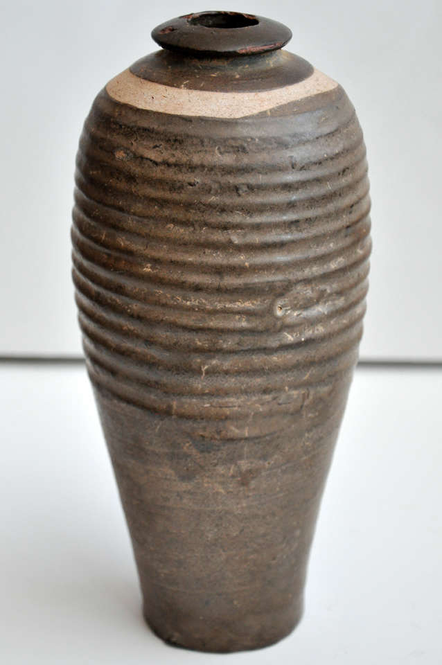15th Century or Earlier Chinese Wine Bottle For Sale 1