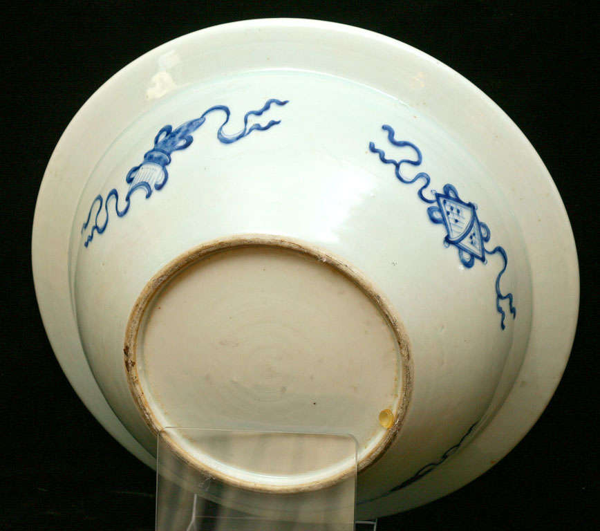 Large Chinese Fitzhugh Blue and White Bowl 5