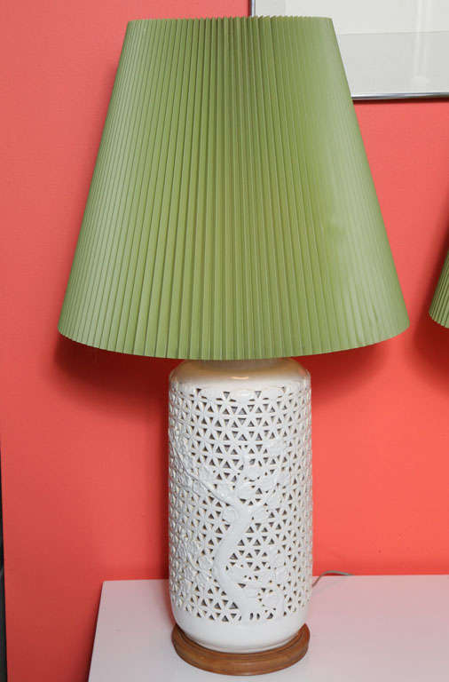 Ceramic Pair of 1950s Japanese Sakura Lamps
