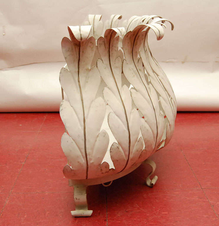Tole Planter or Fire Place Fender In Good Condition In Sheffield, MA