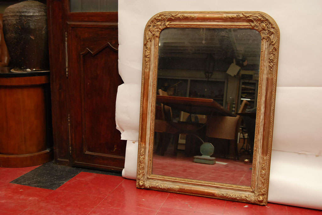 Antique French Louis Philippe Wall Mirror In Good Condition In Sheffield, MA