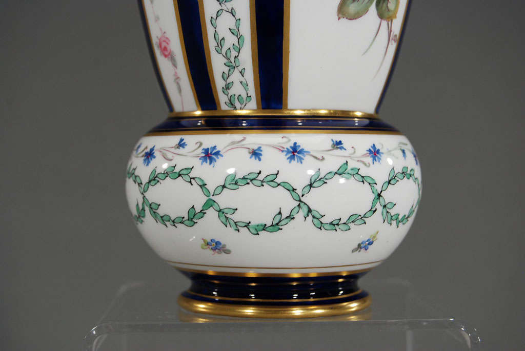 royal crown vase