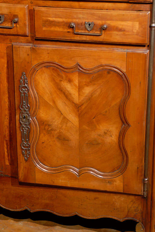 French Armoire 4