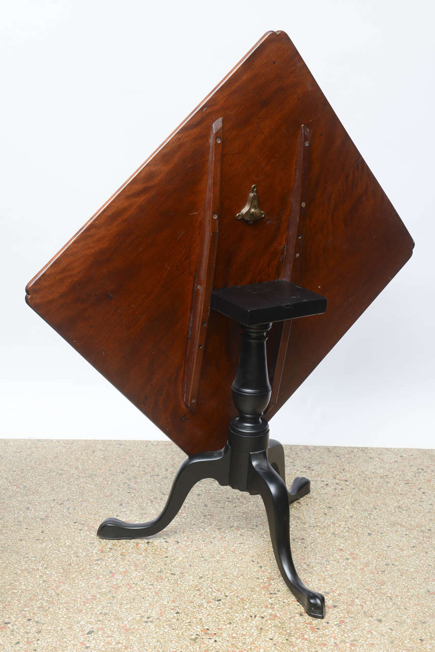 English Tilt-Top Table with Tripod Base, 20th Century In Good Condition For Sale In West Palm Beach, FL
