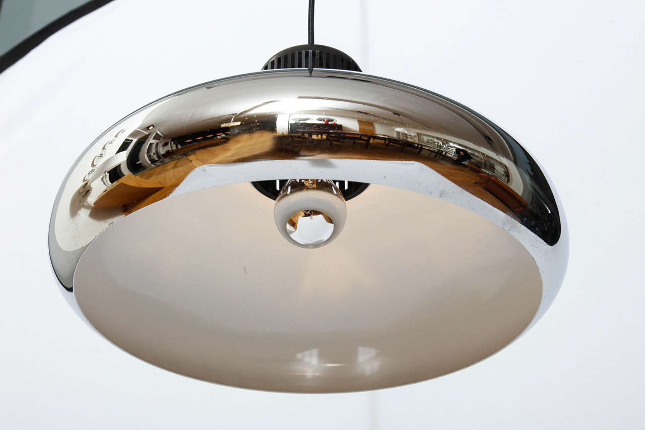 Stilnovo pendant lamp In Excellent Condition In Brussels, BE