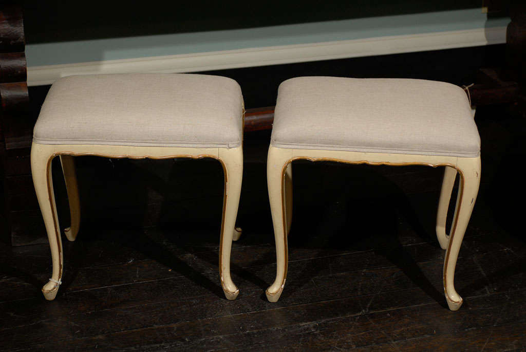 A Pair of French Vintage Louis XV Style Painted Stools with Gilt Accents 4