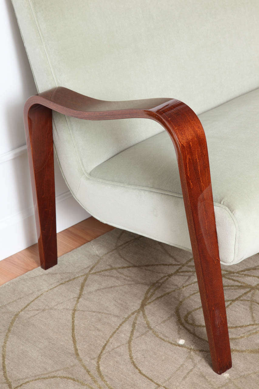 Paire de chaises longues et de canapés profilés par Thonet en vente 2