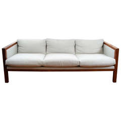 Metropolitan 3- Seat Sofa