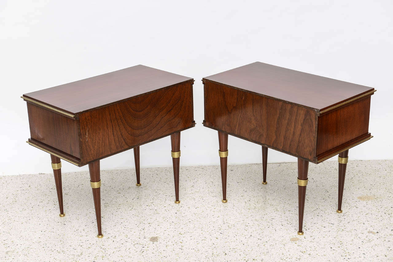 Pair of Italian Modern Walnut, Sycamore, and Bronze-Mounted Bedside Tables For Sale 2