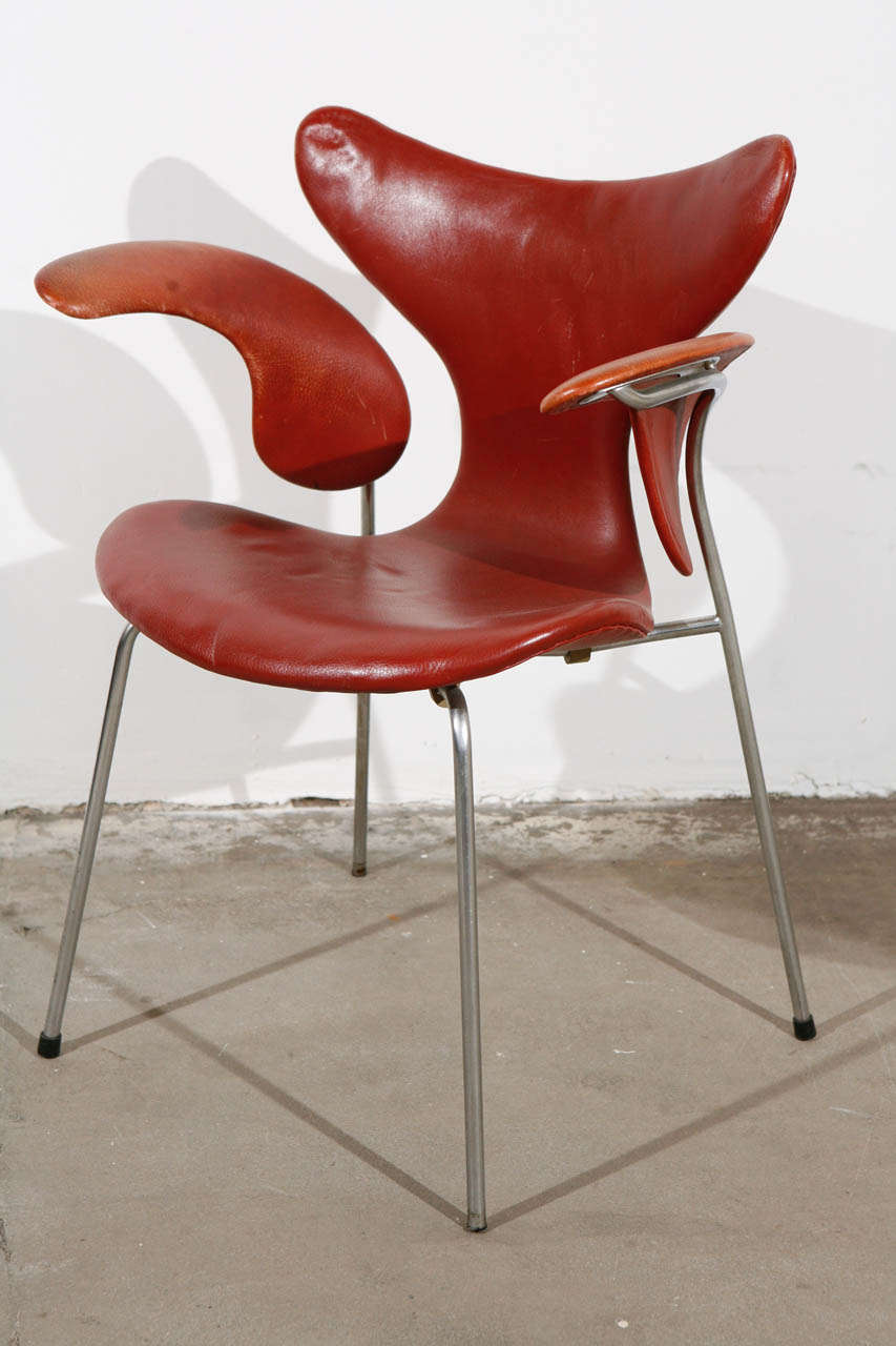 Danish Pair of Arne Jacobsen 'Lily' Armchairs