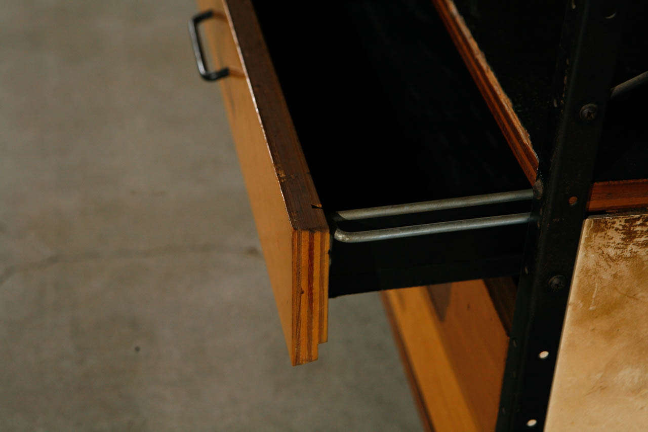 Charles Eames Desk by Herman Miller In Good Condition In Los Angeles, CA